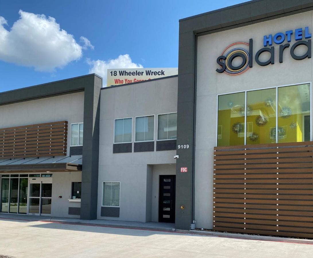 Hotel Solara I-45 & Hobby Airport Houston Bagian luar foto