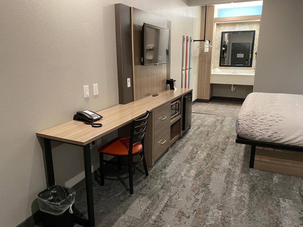 Hotel Solara I-45 & Hobby Airport Houston Bagian luar foto
